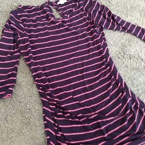 A Pea in the Pod maternity tee